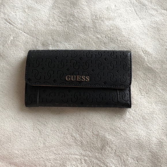 Guess wallet - Picture 1 of 1